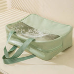 grande-trousse-de-toilette-verte-transparente-femme2