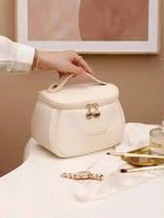 Trousse de Toilette Blanche en Cuir Style Femme