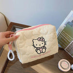 trousse-de-toilette-blanche-enfant-hello-kitty