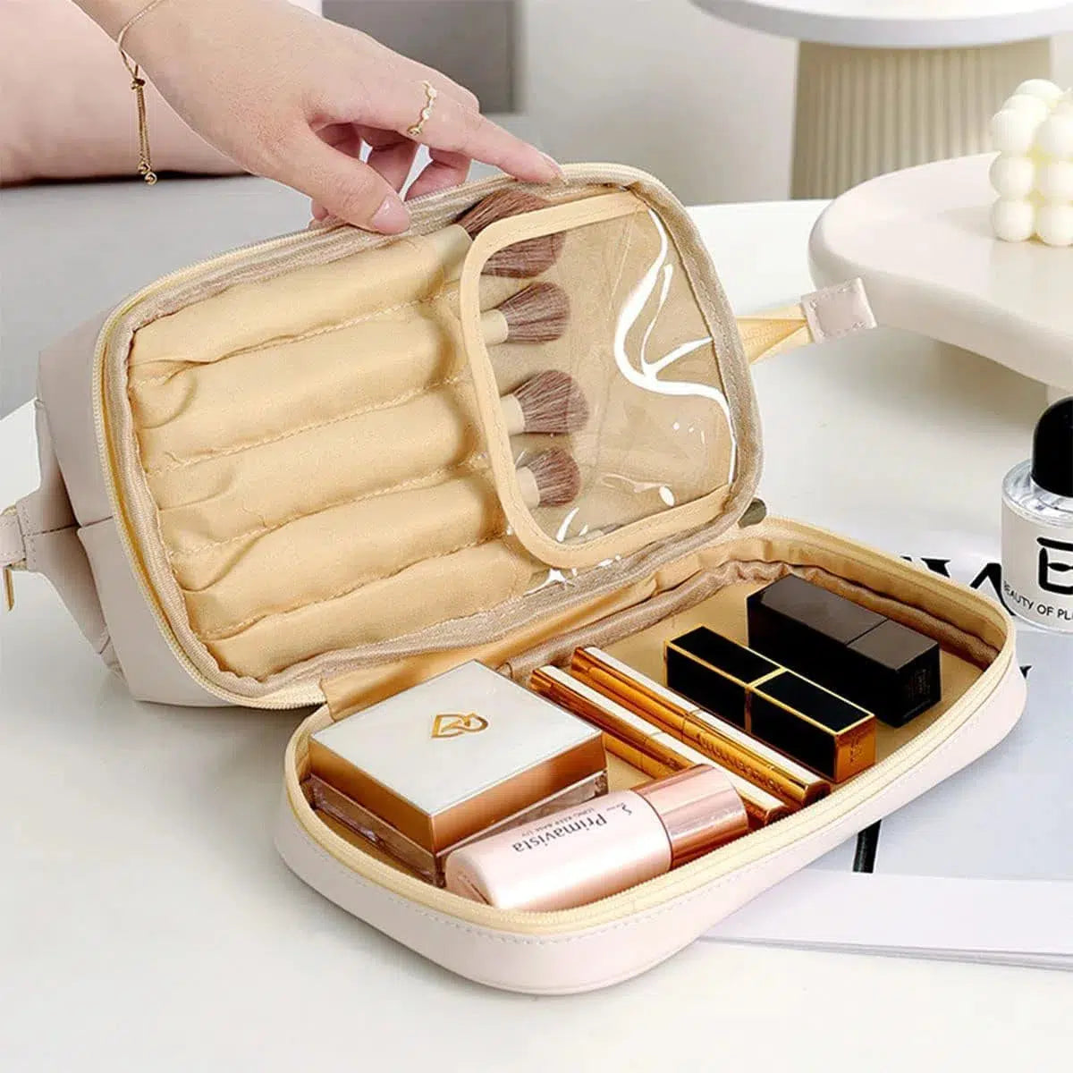 Trousse de Toilette Blanche Ivoire en Cuir Femme - Tendance Luxe