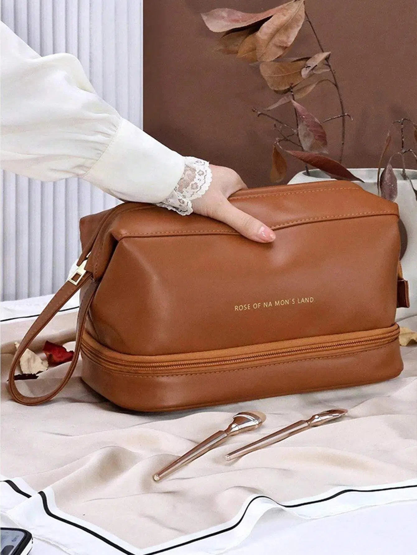 Trousse de Toilette Marron en Cuir Femme - Tendance Luxe