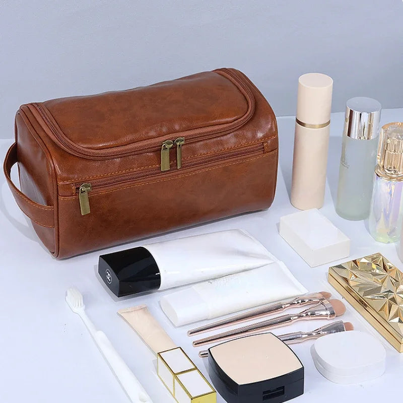 trousse-de-toilette-marron-en-cuir-homme2