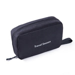 trousse-de-toilette-noire-a-suspendre-voyage-en-avion-homme