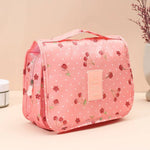 trousse-de-toilette-rose-cerises-a-suspendre-femme4