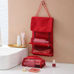 trousse-de-toilette-rouge-a-suspendre-voyage-femme3