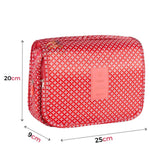 trousse-de-toilette-rouge-etoiles-voyage-femme3