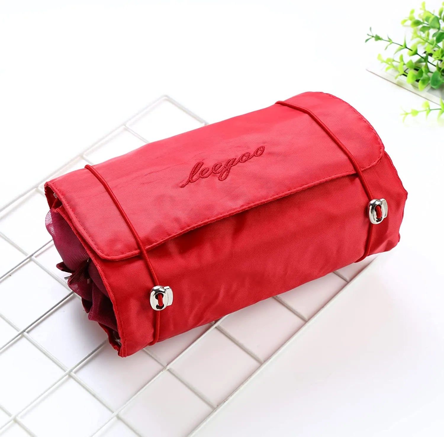 trousse-de-toilette-rouge-pliable-avec-compartiment-femme3