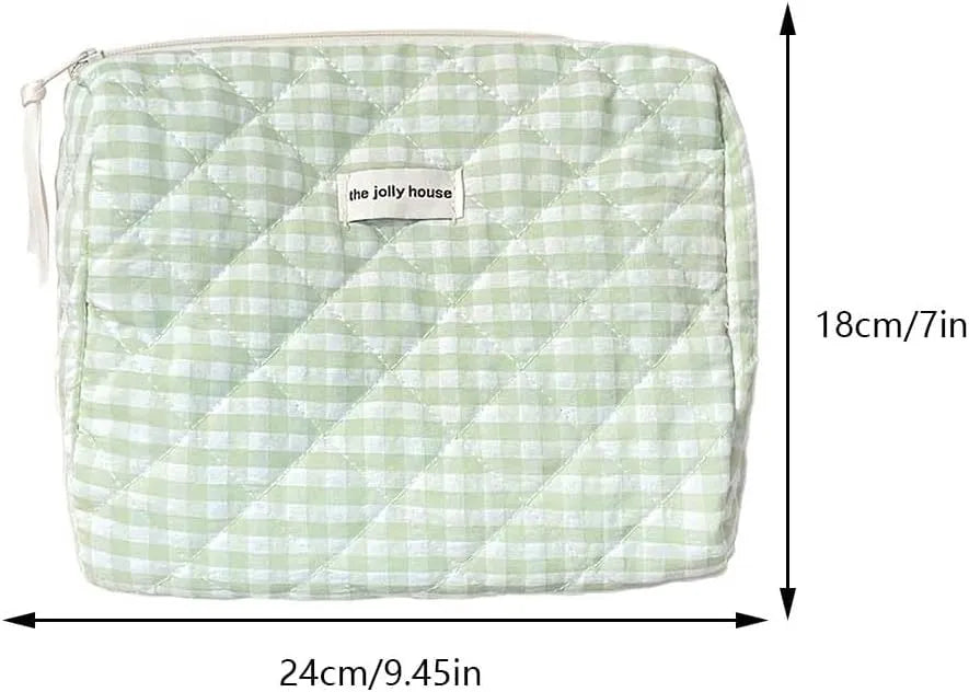 trousse-de-toilette-verte-matelassee-carreaux-femme5