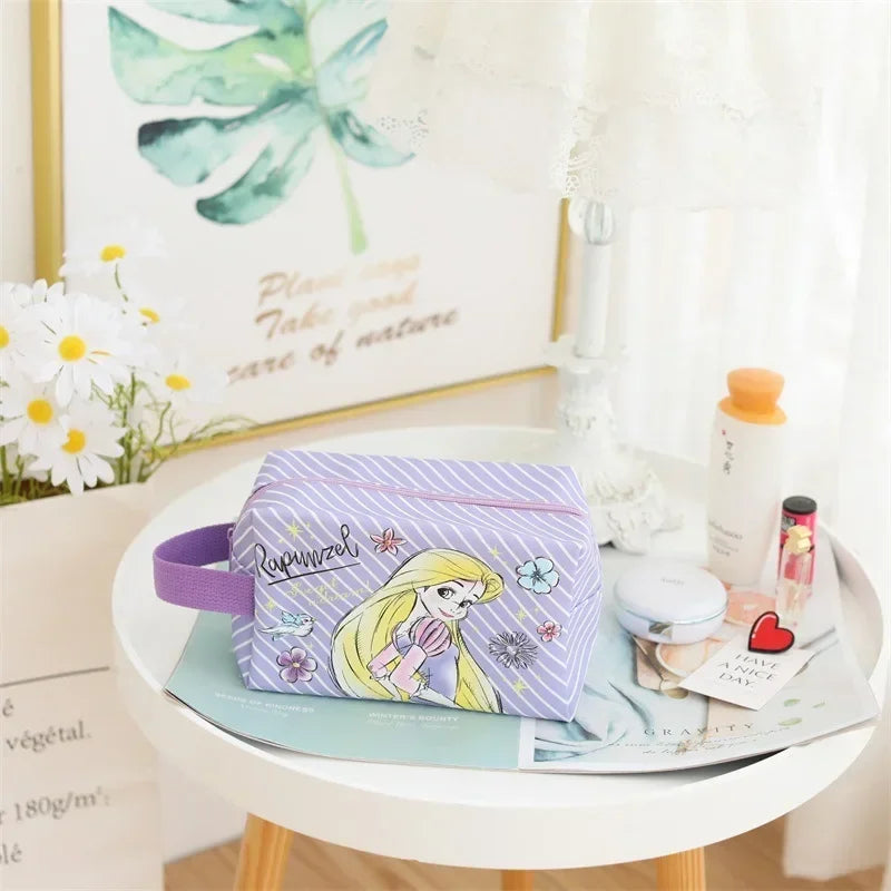 trousse-de-toilette-violet-princesse-raiponce-disney-enfant